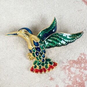 Unsigned Gold Tone Enamel Hummingbird Brooch Rhinestone Eye Green Blue Red